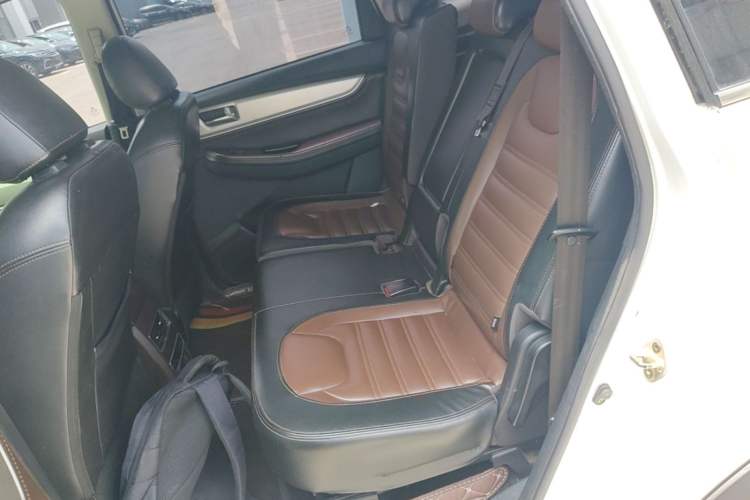 Used FORTHING Joyear X6 2017 Jingxiang Series 1.5T CVT Luxury Model Left Rear Seat