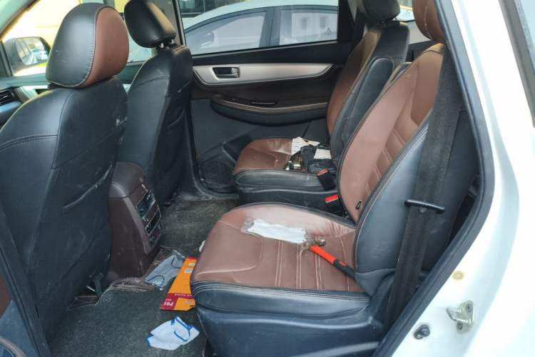 Used FORTHING Joyear X6 2017 Jingxiang Series 1.5T CVT Prestige Model Left Rear Seat