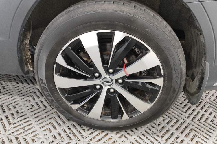 Used FORTHING Joyear X6 2017 Jingxiang Series 1.5T CVT Luxury Model Left Rear Wheel Hub