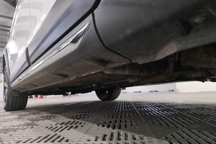 Used FORTHING Joyear X6 2017 Jingxiang Series 1.5T CVT Luxury Model Left Side Sill
