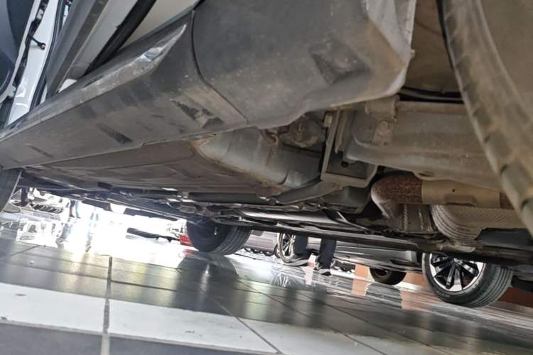 Used FORTHING Joyear X6 2017 Jingxiang Series 1.5T CVT Luxury Model Left Side Sill
