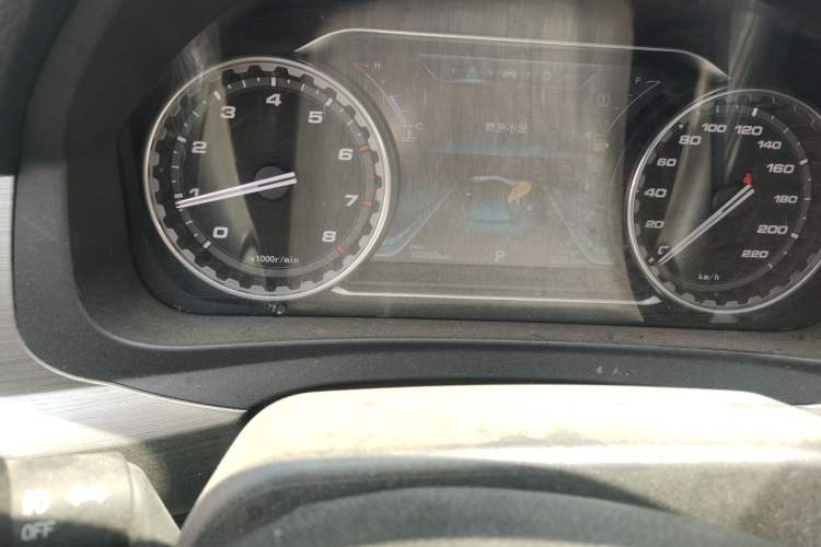 Used FORTHING Joyear X6 2017 Jingxiang Series 1.5T CVT Luxury Model Odometer Close Up