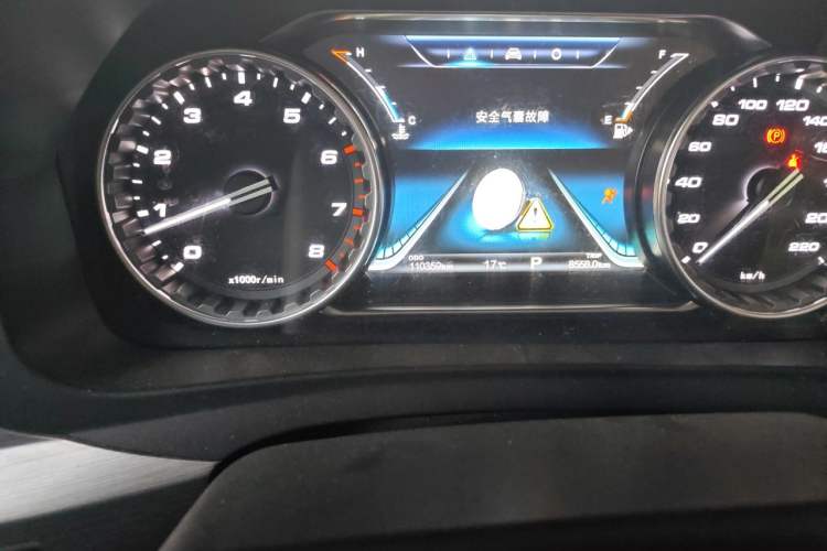 Used FORTHING Joyear X6 2017 Jingxiang Series 1.5T CVT Prestige Model Odometer Close Up