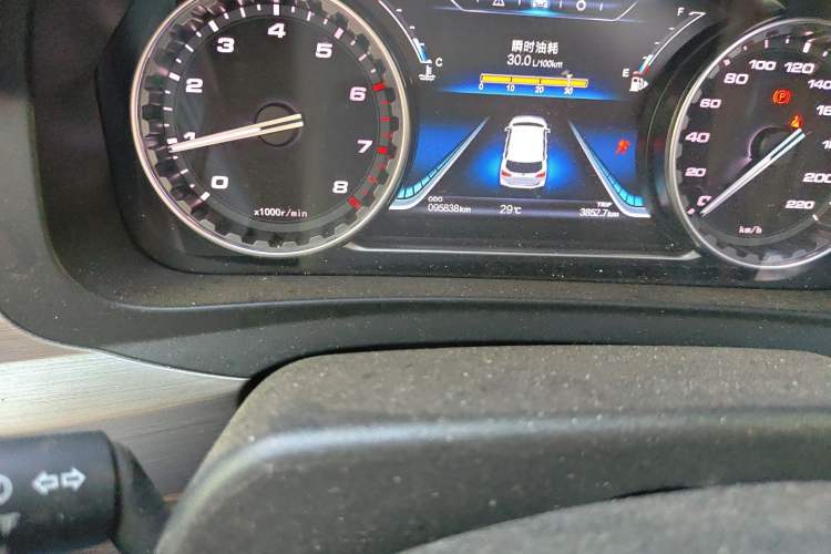 Used FORTHING Joyear X6 2017 Jingxiang Series 1.5T Manual Luxury Model Odometer Close Up