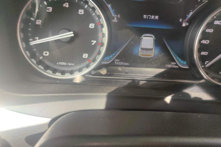 Used FORTHING Joyear X6 2017 Jingxiang Series 1.5T Manual Luxury Model Odometer Close Up