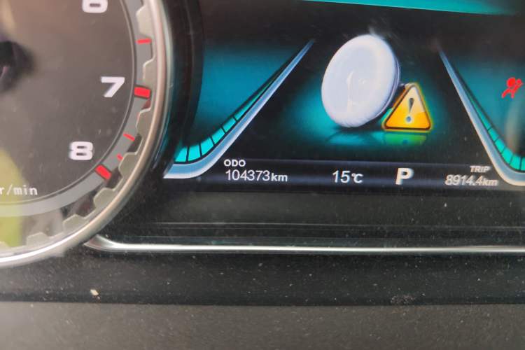 Used FORTHING Joyear X6 2017 Jingxiang Series 1.5T CVT Prestige Model Odometer Close Up