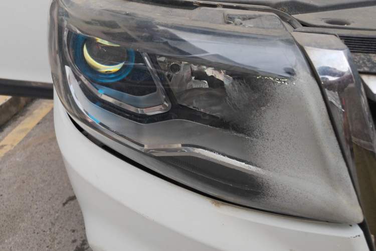Used FORTHING Joyear X6 2017 Enjoy Series 1.5T Manual Luxury Model Right Front Headlight