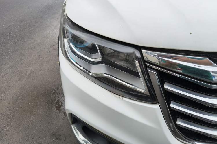 Used FORTHING Joyear X6 2017 Enjoy Series 1.5T Manual Luxury Model Right Front Headlight