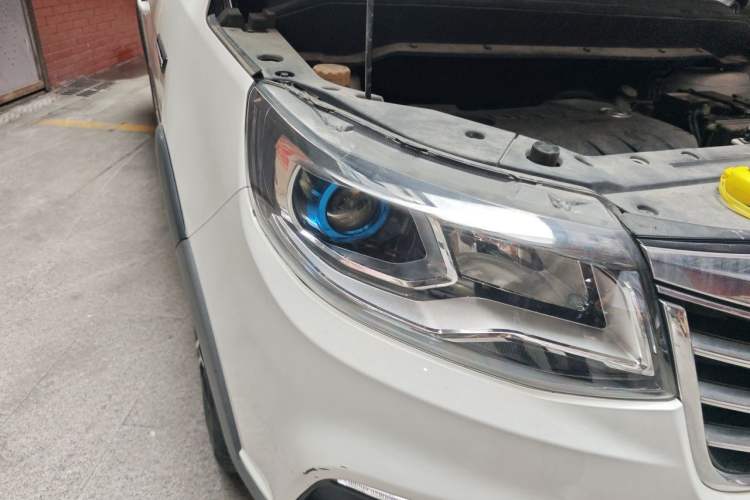 Used FORTHING Joyear X6 2017 Enjoy Series 1.5T Manual Luxury Model Right Front Headlight