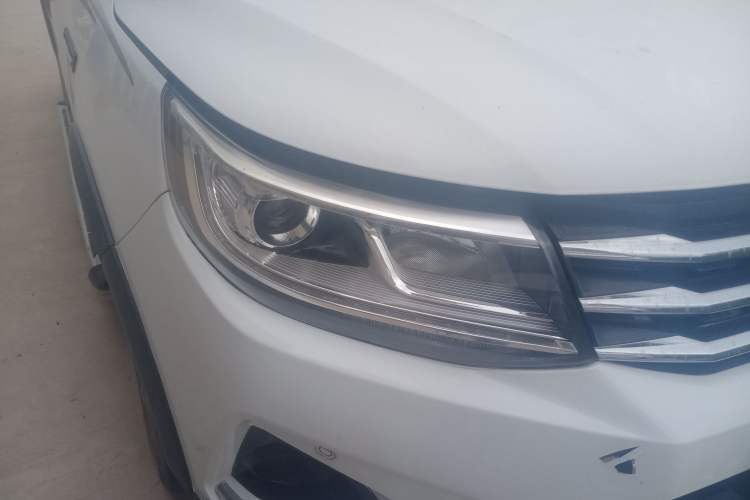 Used FORTHING Joyear X6 2017 Jingxiang Series 1.5T Manual Luxury Model Right Front Headlight