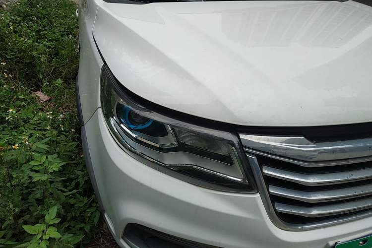 Used FORTHING Joyear X6 2017 Enjoy Series 1.5T CVT Luxury Model Right Front Headlight
