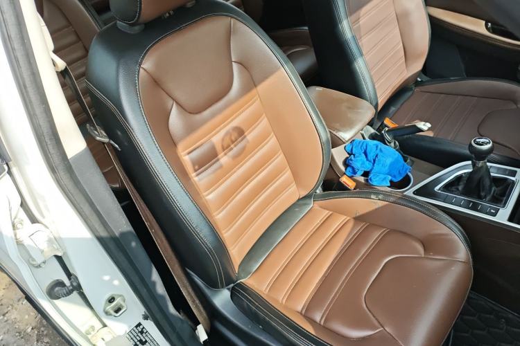 Used FORTHING Joyear X6 2017 Enjoy Series 1.5T Manual Luxury Model Right Front Seat