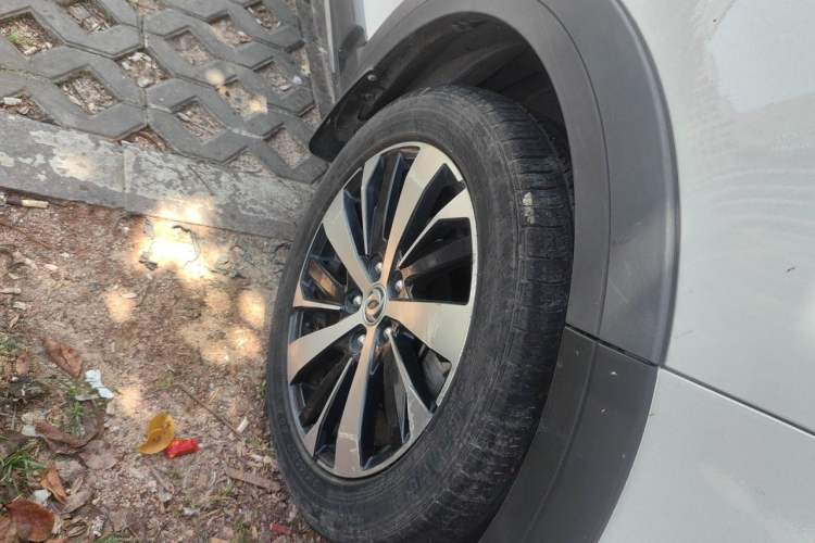 Used FORTHING Joyear X6 2017 Jingxiang Series 1.5T CVT Luxury Model Right Front Wheel Hub