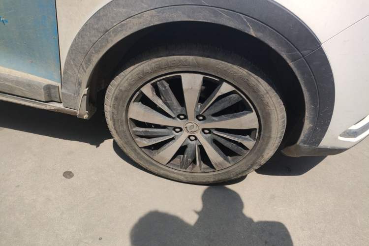 Used FORTHING Joyear X6 2017 Jingxiang Series 1.5T CVT Luxury Model Right Front Wheel Hub