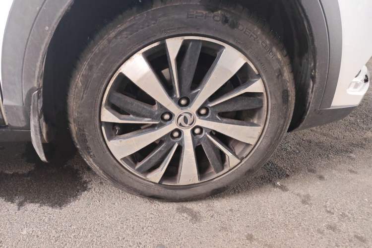 Used FORTHING Joyear X6 2017 Jingxiang Series 1.5T CVT Prestige Model Right Front Wheel Hub