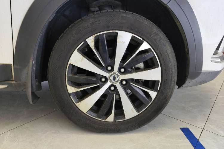 Used FORTHING Joyear X6 2017 Jingxiang Series 1.5T CVT Luxury Model Right Front Wheel Hub