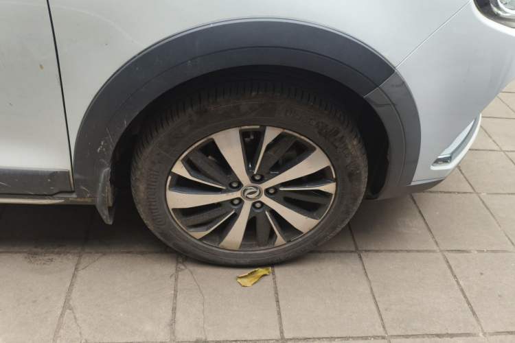 Used FORTHING Joyear X6 2017 Jingxiang Series 1.5T Manual Luxury Model Right Front Wheel Hub