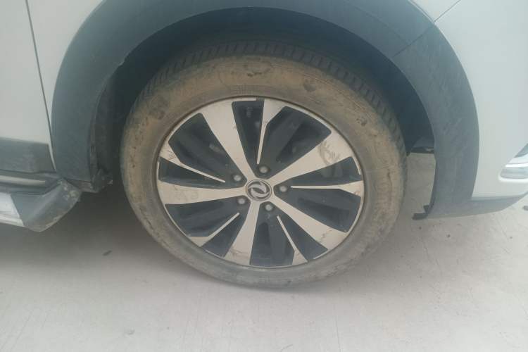 Used FORTHING Joyear X6 2017 Jingxiang Series 1.5T Manual Luxury Model Right Front Wheel Hub