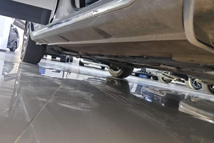 Used FORTHING Joyear X6 2017 Jingxiang Series 1.5T CVT Luxury Model Right Side Sill