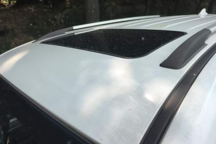 Used FORTHING Joyear X6 2017 Enjoy Series 1.5T Manual Luxury Model Roof