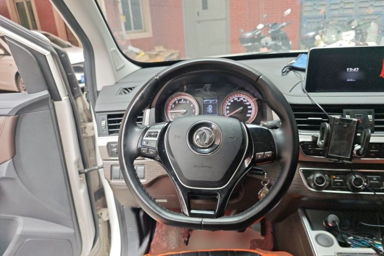 Used FORTHING Joyear X6 2017 Enjoy Series 1.5T Manual Luxury Model Steering Wheel