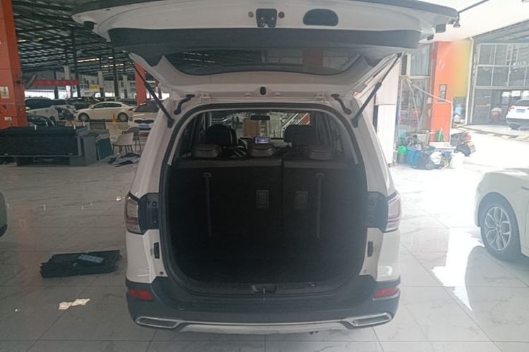 Used FORTHING Joyear X6 2017 Enjoy Series 1.5T Manual Luxury Model Trunk