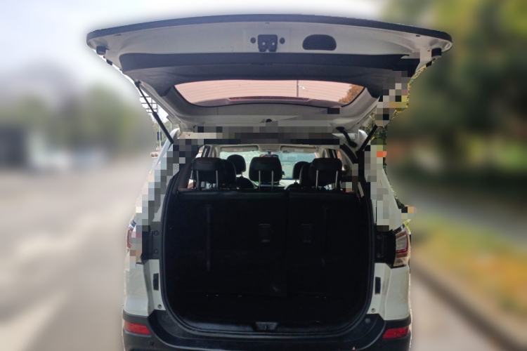 Used FORTHING Joyear X6 2017 Enjoy Series 1.5T CVT Luxury Model Trunk