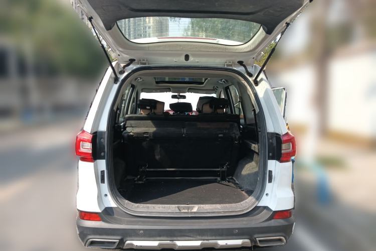 Used FORTHING Joyear X6 2017 Jingxiang Series 1.5T Manual Luxury Model Trunk