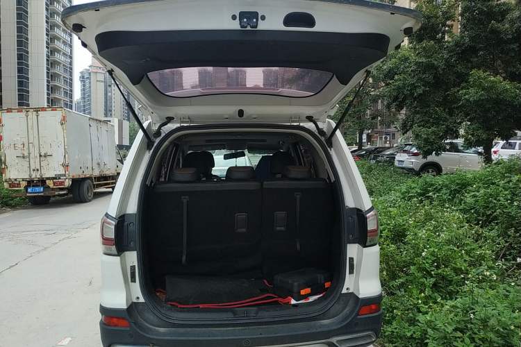 Used FORTHING Joyear X6 2017 Enjoy Series 1.5T CVT Luxury Model Trunk