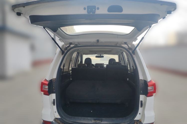 Used FORTHING Joyear X6 2017 Jingxiang Series 1.5T CVT Luxury Model Trunk