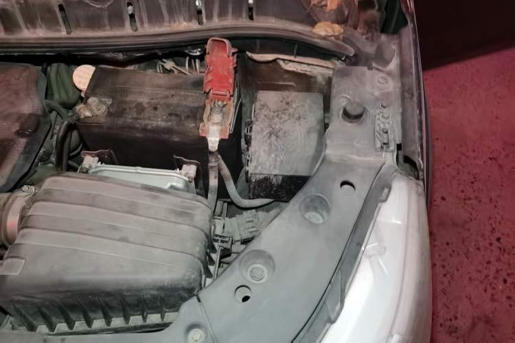 Used FORTHING Joyear XV 2015 1.6L CVT Comfort Model Engine Bay Left