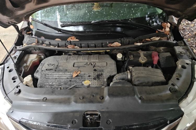 Used FORTHING Joyear XV 2015 1.6L CVT Comfort Model Engine Bay