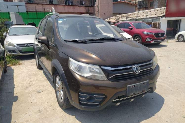 Used FORTHING Joyear XV 2015 1.6L CVT Comfort Model Exterior 2