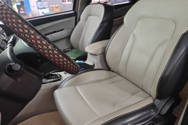 Used FORTHING Joyear XV 2015 1.6L CVT Comfort Model Left Front Seat