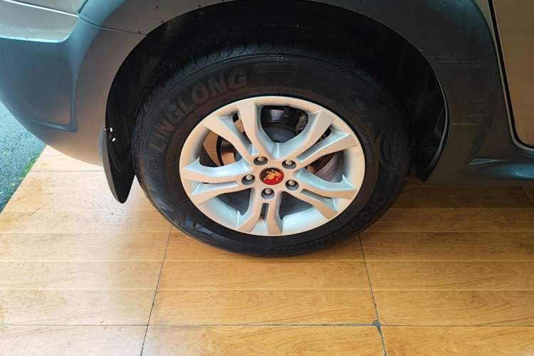 Used FORTHING Joyear XV 2015 1.6L CVT Luxury Model Right Rear Wheel Hub