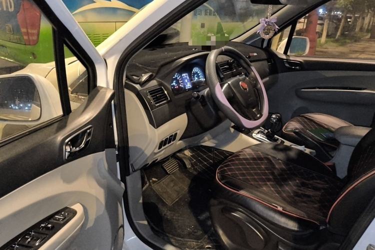 Used FORTHING Joyear XV 2015 1.6L CVT Comfort Model Driver Seat