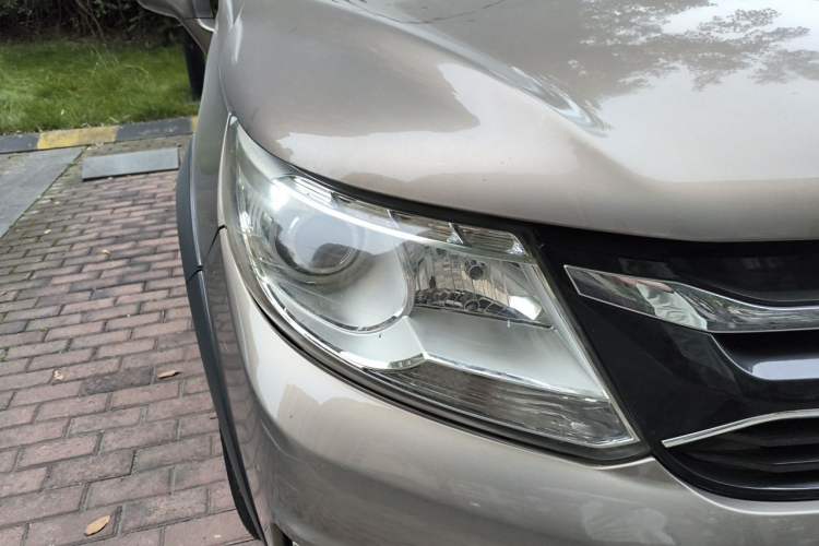 Used FORTHING Joyear XV 2015 1.6L CVT Comfort Model Right Front Headlight