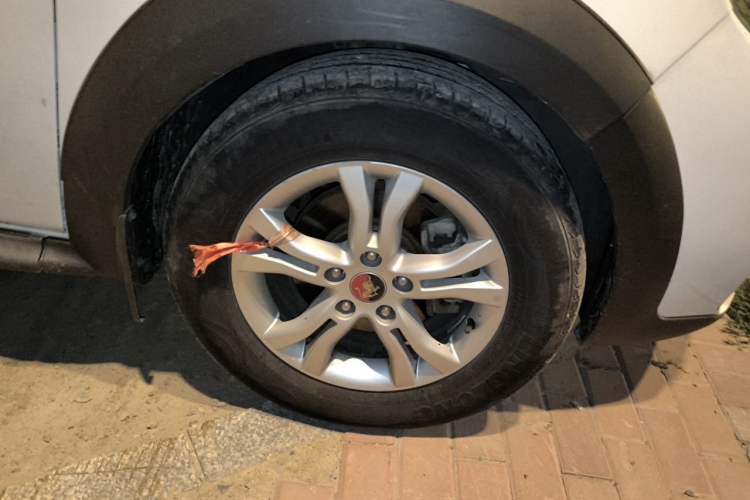 Used FORTHING Joyear XV 2015 1.6L CVT Comfort Model Right Front Wheel Hub