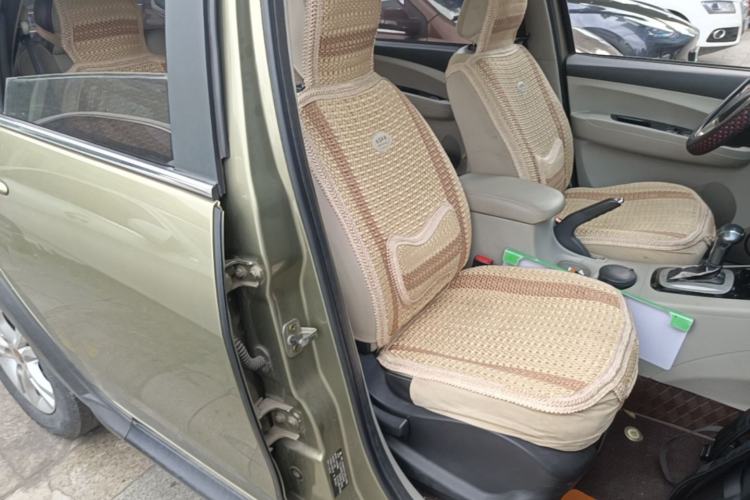 Used FORTHING Joyear XV 2015 1.6L CVT Luxury Model Right Front Seat