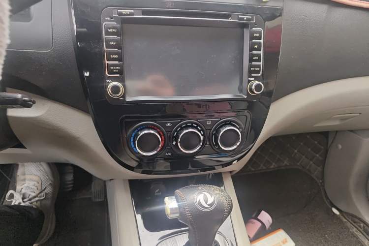 Used FORTHING Joyear XV 2015 1.6L CVT Comfort Model Audio And AC Panel