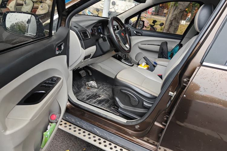 Used FORTHING Joyear XV 2015 1.6L CVT Luxury Model Driver Seat