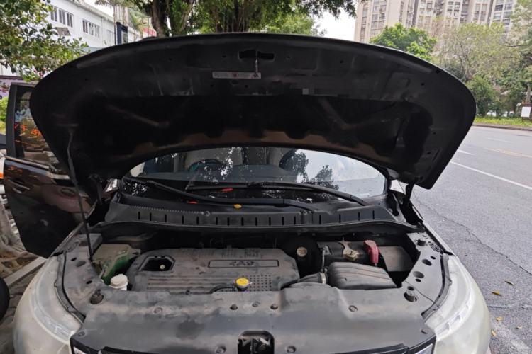 Used FORTHING Joyear XV 2015 1.6L CVT Luxury Model Engine Bay
