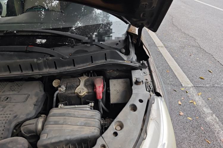 Used FORTHING Joyear XV 2015 1.6L CVT Luxury Model Engine Bay Left