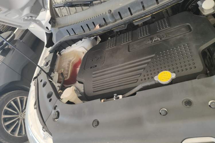 Used FORTHING Joyear XV 2015 1.6L CVT Comfort Model Engine Bay Right