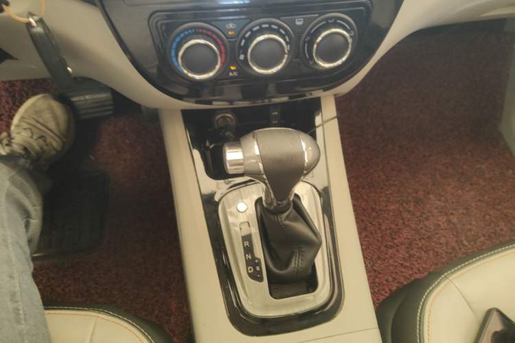 Used FORTHING Joyear XV 2015 1.6L CVT Comfort Model Gear Lever