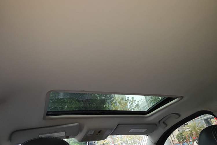 Used FORTHING Joyear XV 2015 1.6L CVT Luxury Model Headliner