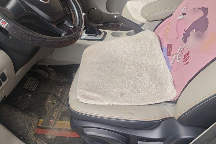 Used FORTHING Joyear XV 2015 1.6L CVT Comfort Model Left Front Seat