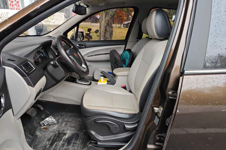 Used FORTHING Joyear XV 2015 1.6L CVT Luxury Model Left Front Seat