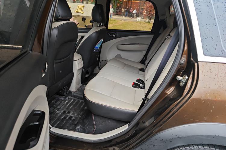Used FORTHING Joyear XV 2015 1.6L CVT Luxury Model Left Rear Seat