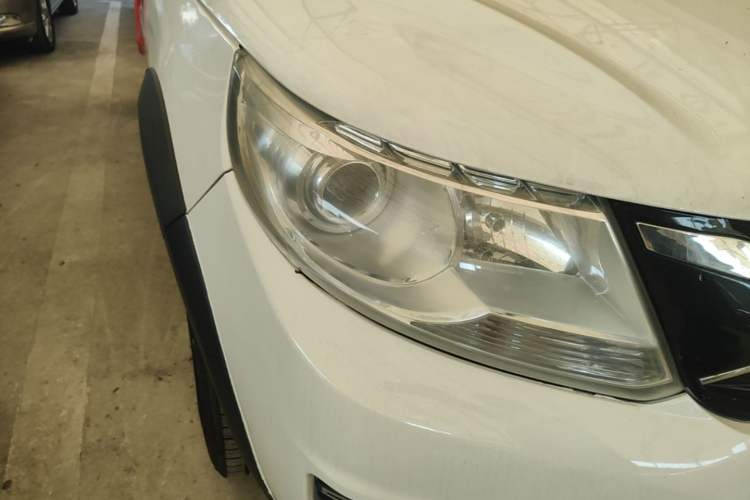 Used FORTHING Joyear XV 2015 1.6L CVT Comfort Model Right Front Headlight